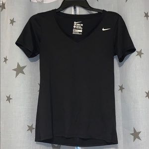 Airy black workout tee